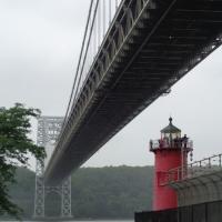 The Little Red Lighthouse and the Great Grey Bridge (Jeffrey's Hook Lighthouse)