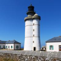 Very interesting style of lighthouse at Le Stiff, side by side towers. 