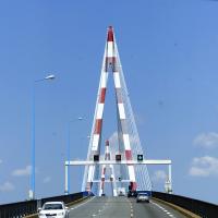 Crossing the Loire River on the Saint-Nazaire Bridge. 
